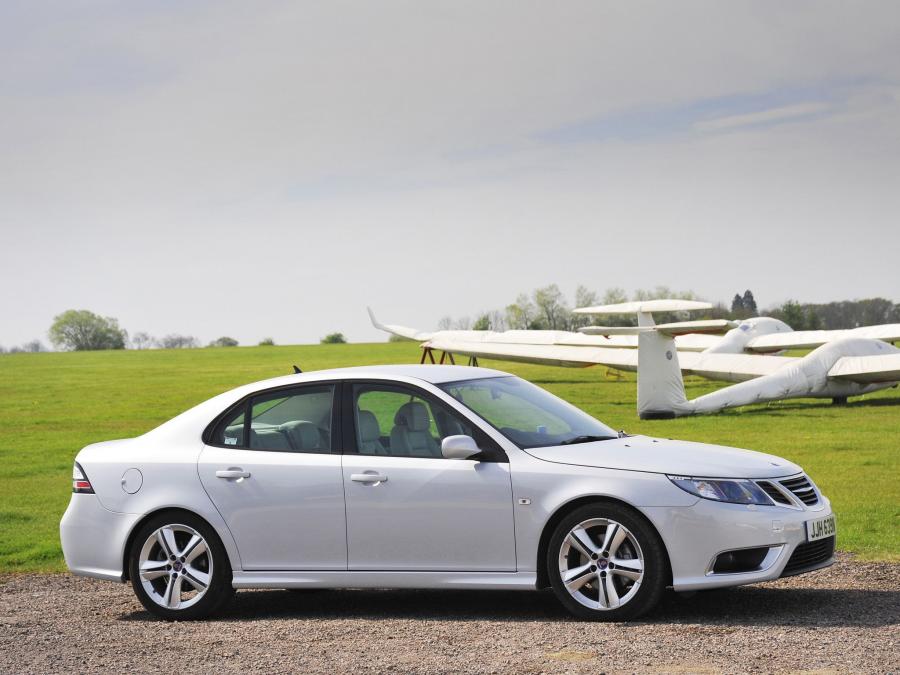  Saab 9-3 Aero Sport Sedan 2008 года  (UK) (фото 10 из 12)